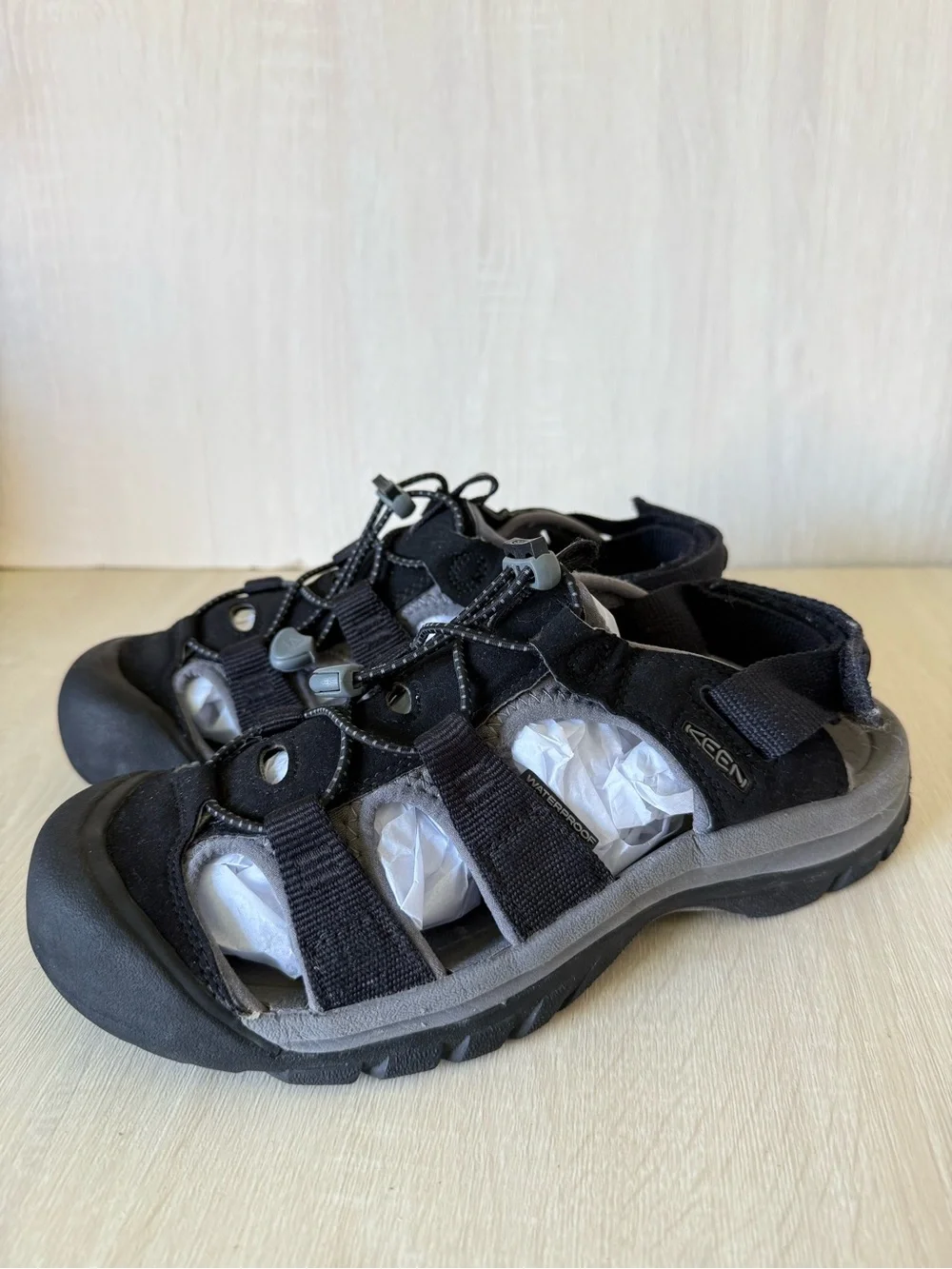 Keen features newport
